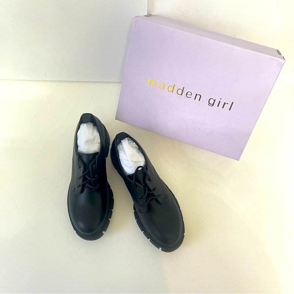 MADDEN GIRL Black Lug Sole Lace Up Shoes Size 8.5 NIB - Reemoly - Duplicate - Picture 2 of 14
